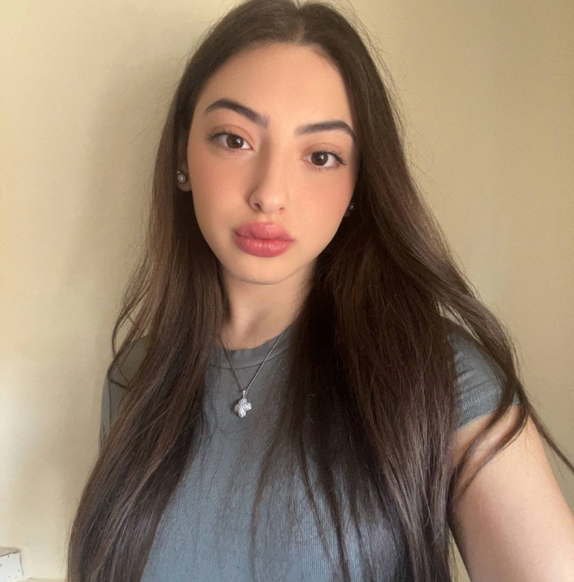 ΑΝΝΑ ΚΑΠΟΥΤΣΗ