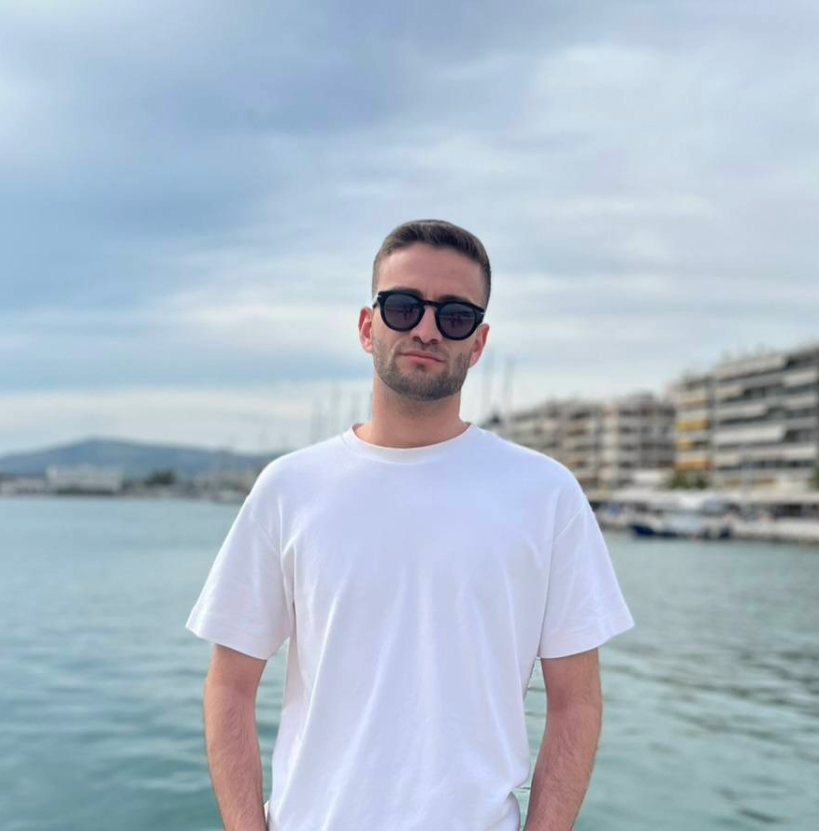 ΔΗΜΗΤΡΗΣ ΜΠΛΑΚΟΣ